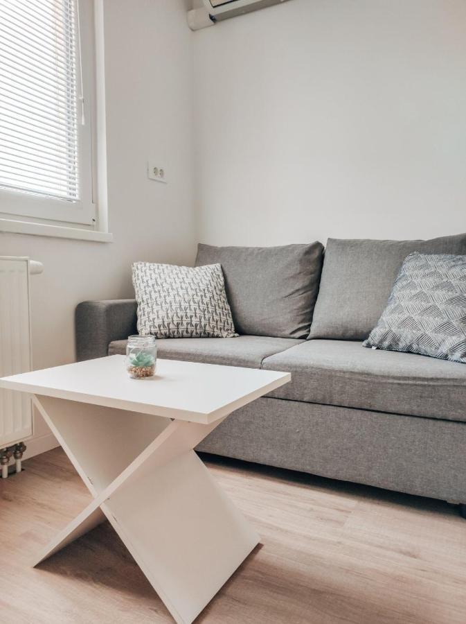 Studio Apartment Sanya 卢布尔雅那 外观 照片